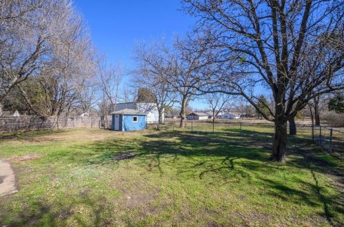 918 Hillcrest St, Denton TX  76201-2407 exterior