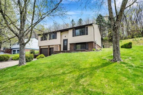 140 Walnut Strand, Imperial, PA 15126-9646
