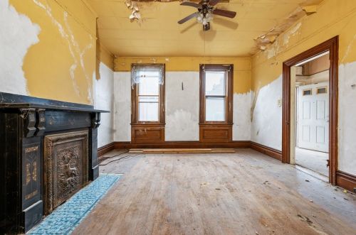 1234 High St, Pittsburgh, PA 15212-4218