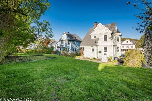 16 Lawn Ave, Elmsford, NY 10523-2605