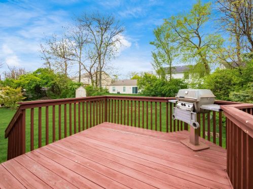 1867 Winding Hollow Dr, Darbydale OH  43123-4784 exterior