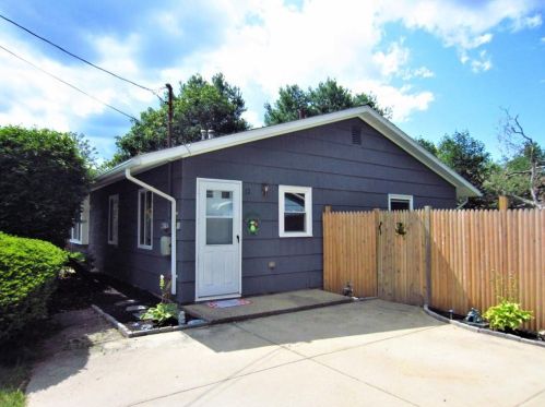 12 Paige Dr, Coventry, RI 02816-8931