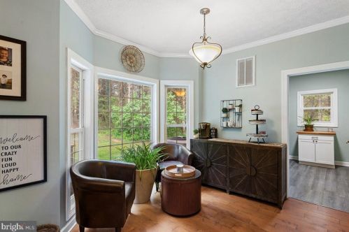 3098 Hamburg Rd, Edinburg VA  22824-3093 exterior