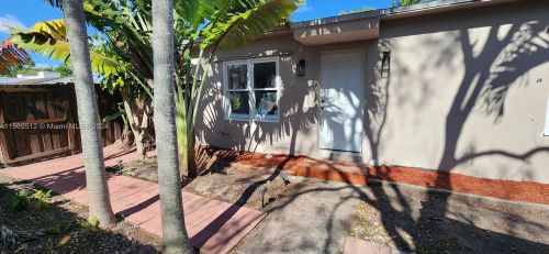 1221 58th Ave, Hollywood FL  33021-5121 exterior