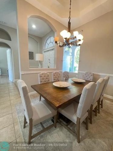 18940 32nd St, Hollywood FL  33029-5833 exterior