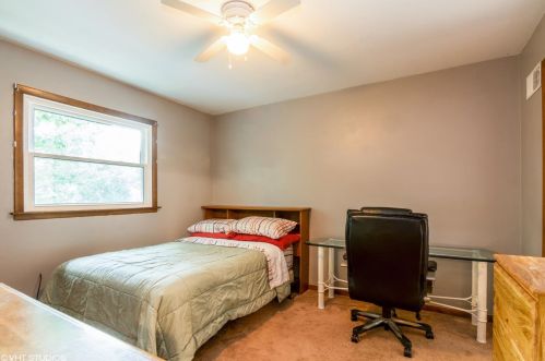 9812 Delaware Pl, Hammond IN  46322-3300 exterior