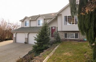 1911 Lion Pl, Wenatchee, WA 98801-1078