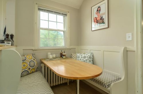 2935 Ewing Ave, Minneapolis MN 55422-3234 exterior