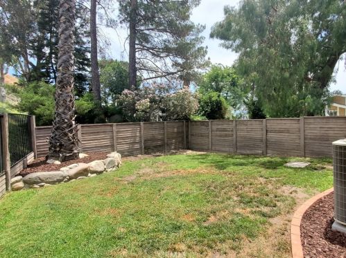 20077 Summit View Ct, Santa Clarita CA  91351-5709 exterior