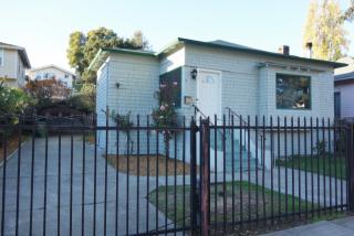 2611 Coolidge Ave, Oakland, CA 94601-2603