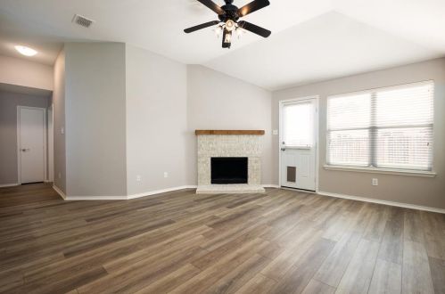 3441 Hermalinda Dr, Denton, TX 76207-7760