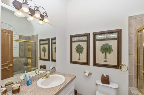 446 Bayside Ave, Naples FL 34108-2314 exterior