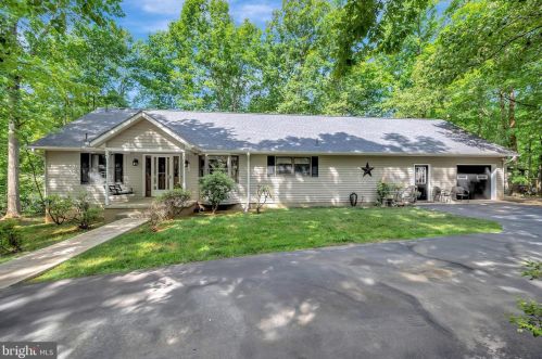 201 Happy Creek Rd, Locust Grove, VA 22508-5429