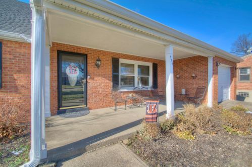 989 Villa Dr, Covington, KY 41017-3774