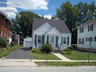 819 Clinton St, Fremont, OH 43420-2107
