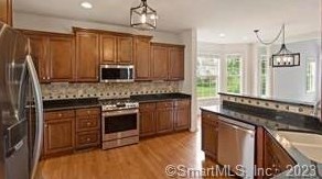 3 Brookside Dr, Waterbury, CT 06762-3356