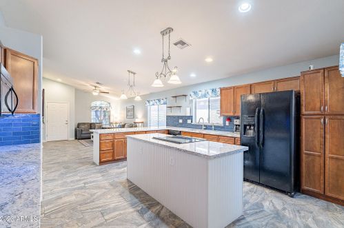 12245 41st Ave, Phoenix AZ 85029-2947 exterior