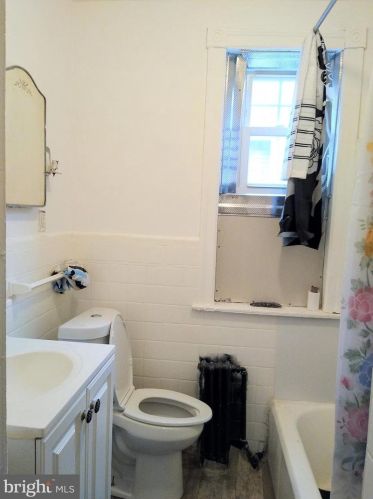 934 State St, Camden NJ  08102-1713 exterior