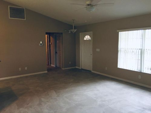 554 Aster Rd, Fort Pierce, FL 34953-2903