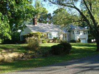 935 The Pkwy, Mamaroneck, NY 10543-4232
