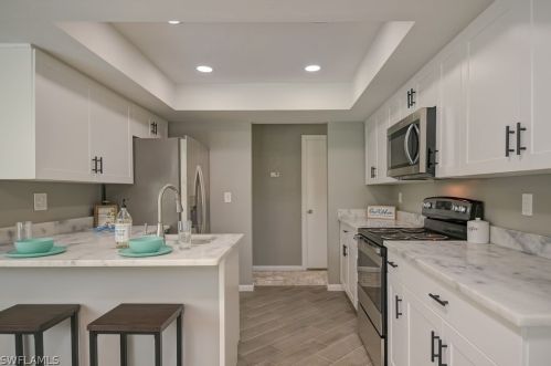 1214 Baldwin Pl, Lehigh Acres, FL 33936-6456