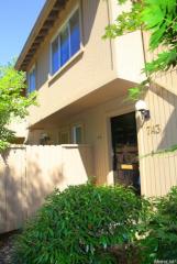 743 Commons Dr, Sacramento CA  95825-6604 exterior