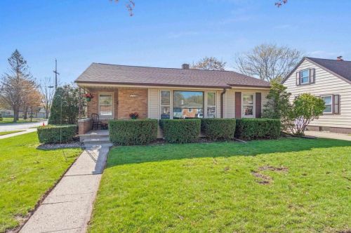 1138 Thrush St, Green Bay WI  54303-4336 exterior