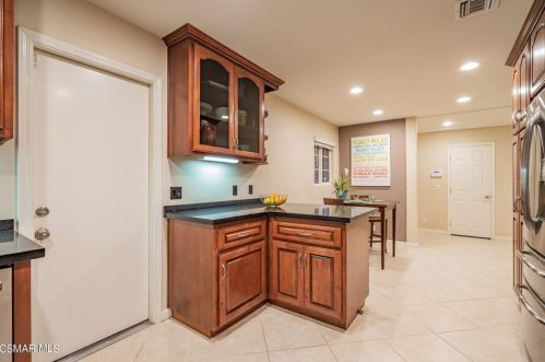 1343 4 St, Simi Valley CA 93065-3110 exterior