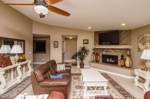 2470 Calypso Dr, Lake Havasu City, AZ 86406-6944