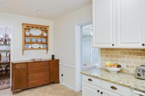 3957 Gaspar Dr, Dallas TX  75220-3612 exterior