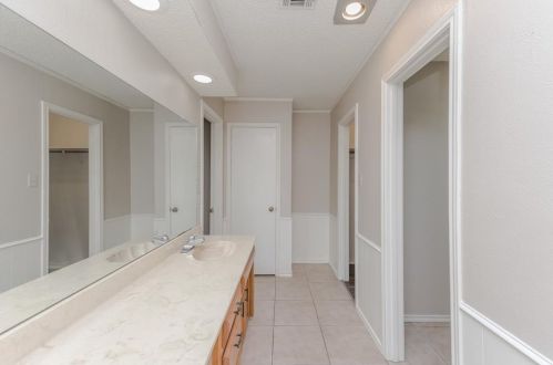 601 Headlee St, Denton TX  76201-0852 exterior