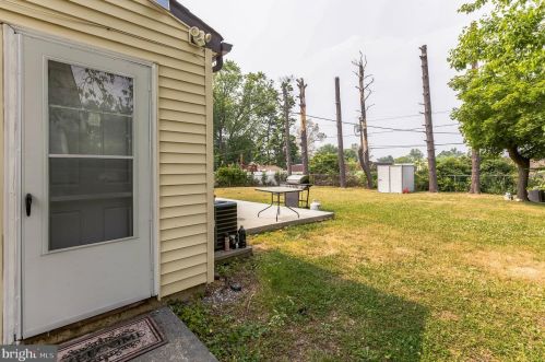 131 Toledo Ln, Willingboro NJ  08046-3722 exterior