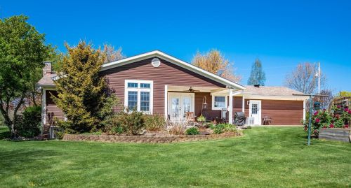 2306 Wesley Chapel Rd, Zanesville OH  43701-7851 exterior