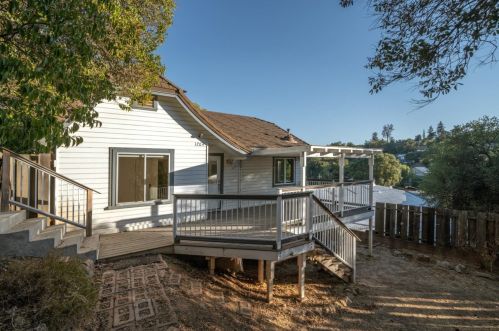 1204 Summit Rd, Angels Camp, CA 95222-9391
