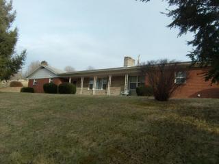 187 Oxford Cir, Harrogate TN  37752-8032 exterior