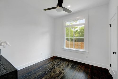 4703 Delores Ave, Austin TX 78721-2001 exterior