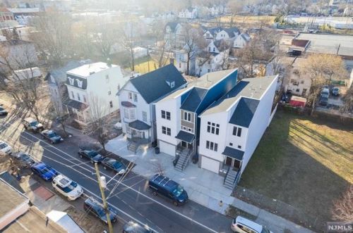 69 13 St, Newark NJ 07107-1108 exterior