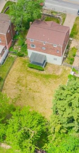 1462 Prospect Rd, Pittsburgh PA 15227-3730 exterior