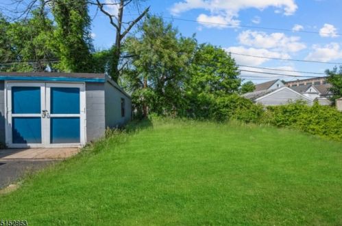 90 Norman St, East Orange NJ  07017-3415 exterior