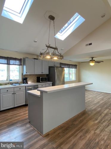 104 Broad Creek Rd, Laurel DE  19956-1124 exterior