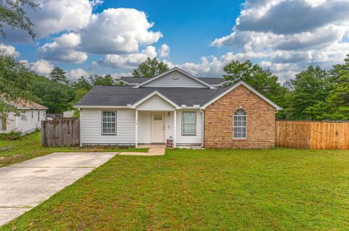 110 Oakridge Way, Defuniak Springs, FL 32433-8168