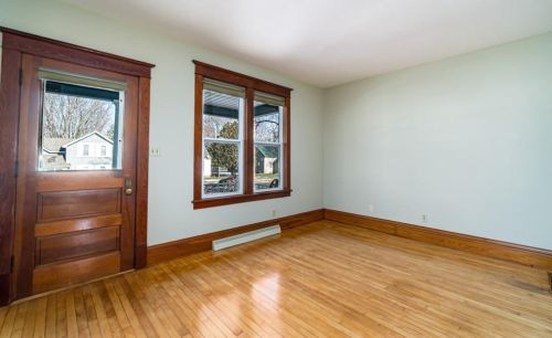 228 Washington Ave, Brackett, WI 54742-6356