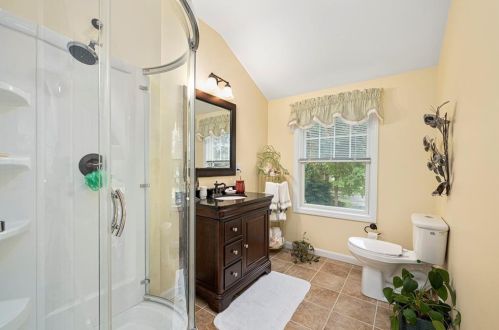 434 Quidnessett Rd, North Kingstown RI  02852-1500 exterior