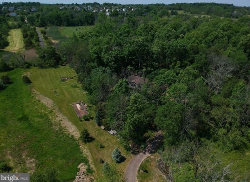 5295 Branch Rd, Pipersville PA  18947-1197 exterior