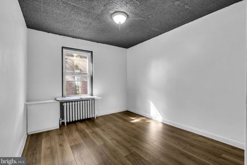 1003 Ironside Rd, Camden NJ  08104-2844 exterior