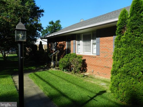 719 Forbes St, Fredericksburg, VA 22405-2020