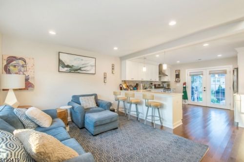 1149 Briarcliff Dr, Rahway NJ  07065-1935 exterior