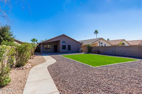 15224 Melissa Ln, Sun City AZ  85374-4493 exterior