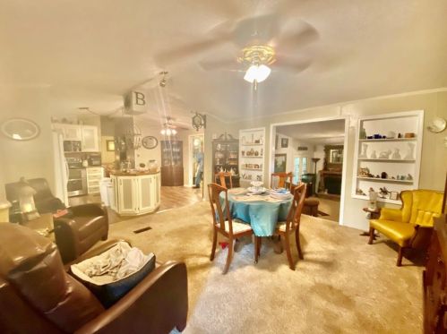 295 15th St, Woodville, TX 75979-7564