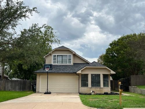 10233 Leatherwood Dr, Fort Worth, TX 76108-4152